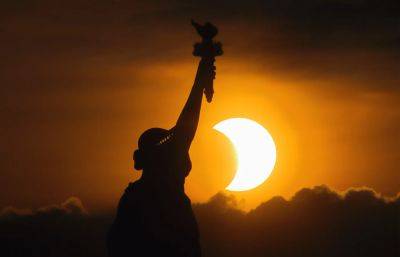 When Is The Solar Eclipse? Exactly When To Watch From Every U.S. State - forbes.com - Los Angeles - state Colorado - state Nevada - state California - state Florida - state Texas - city San Antonio - state Oregon - state Arizona - state Idaho - state New York - state Utah - state New Mexico