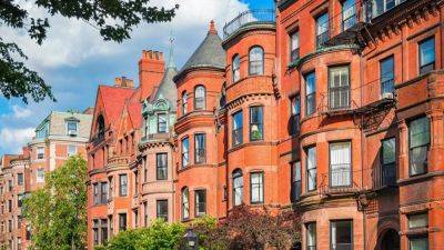 A Beginner’s Guide To Back Bay, Boston’s Most Stunning Historic District - forbes.com - France - Italy - state Maine - county Bay