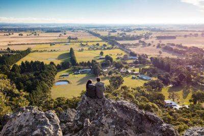 The 6 best day trips from Melbourne without a car - lonelyplanet.com - Australia - county Rock