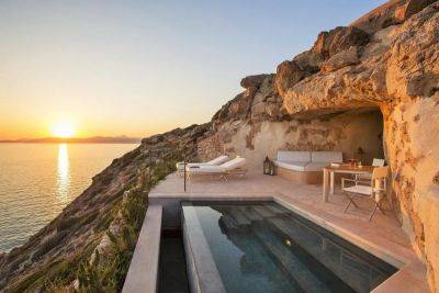 Inside The World’s Most Amazing Hotel Suites Built Into Caves - forbes.com - Greece - Turkey - city Santorini
