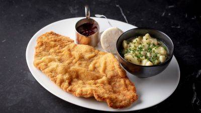 How to make the perfect wiener schnitzel - nationalgeographic.com - Germany - Austria - Italy