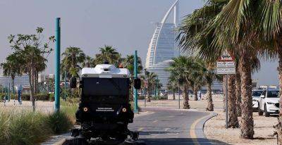 Dubai Municipality initiates testing of a self-driving electric vehicle to clean up bicycle trails on Dubai's beaches - traveldailynews.com - Uae - city Athens - city Dubai, Uae