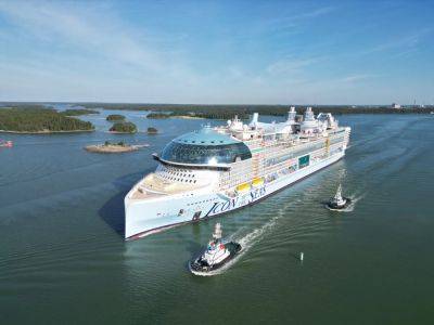 Royal Caribbean just took delivery of a cruise ship so big it can hold nearly 10,000 people. Really - thepointsguy.com - Netherlands - Bahamas - Finland - Mexico - county Miami - county Day - Honduras - parish St. Martin