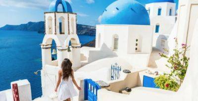 How much did the British spend on holidays in Greece in the last 10 years? - breakingtravelnews.com - Greece - Britain