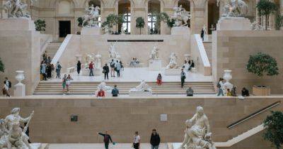 You’ll Pay More to See the Mona Lisa: The Louvre Is Raising Its Admission Price - nytimes.com - Eu - France - Greece - city Paris