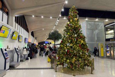 These Are the Busiest Days to Travel for Christmas and New Year's, According to the TSA - travelandleisure.com