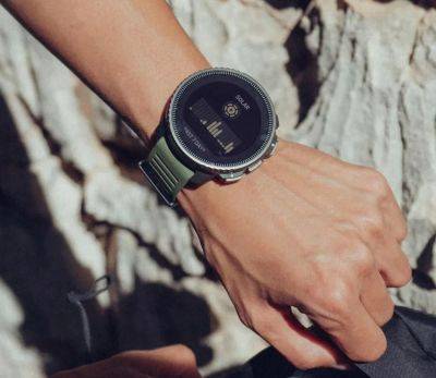 5 Smartwatches For Travelers To Wear Into 2024, That Aren’t An Apple Watch - forbes.com - Finland