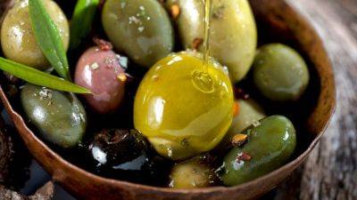 Why olive oil prices are soaring and what to do about it - bbc.com - Spain - Greece - Italy