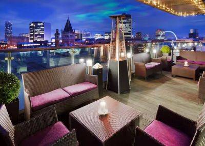 The Most Convenient Hotels To Experience Manchester, England - matadornetwork.com - France - Italy - Britain - city Manchester - city This