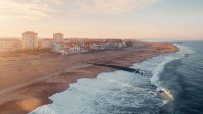 On the French Coast, Surfer's Paradise Hossegor Is the Low-Key Alternative to Buzzy Biarritz - cntraveler.com - France - city Paris