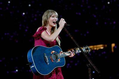 You Can Be 'The Lucky One' and Score Concert Tickets and a Flight to One of Taylor Swift's Remaining U.S. Shows — Here's How - travelandleisure.com - Los Angeles - Usa - state Florida - area District Of Columbia - city Los Angeles - county Frontier - state New York