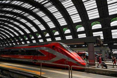 This New High-speed Train Will Get You From Rome to Pompeii in Less Than 2 Hours - travelandleisure.com - Italy - city Rome