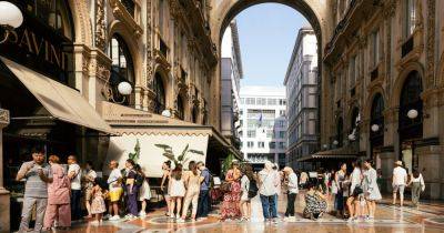 As Heat Waves Descend on Europe, So Do Tourists - nytimes.com - Spain - Greece - Italy - Britain - Usa - city Rome - city Athens - county Cross