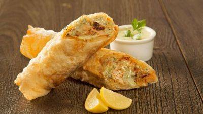 Why KFC failed to master Karachi's famed paratha rolls - bbc.com - Usa - Pakistan - city Karachi