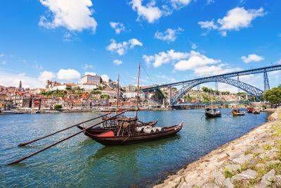 Porto versus Lisbon: which city to see first - roughguides.com - Portugal - city Lisbon - city Downtown - city Both