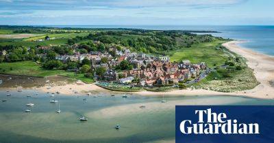 ‘The coast is vast and the skies overwhelming’: readers’ choose their favourite UK coastlines - theguardian.com - Georgia - Britain - county Northumberland - county Lancaster