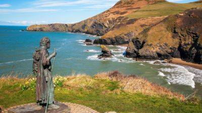 21 most beautiful beaches in Wales - roughguides.com - Britain