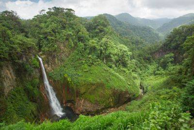 The best waterfalls in Costa Rica - roughguides.com - county Hot Spring - county Park - state Louisiana - Costa Rica