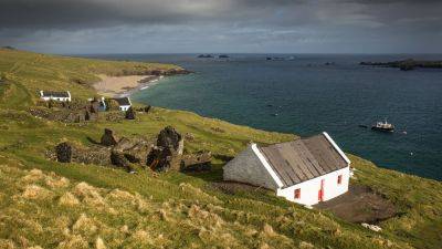 Britain and Ireland's most remote spots - roughguides.com - Ireland - Britain - Scotland - county Bay - county Atlantic