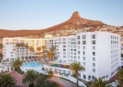 The Top Cape Town Hotels To Experience Beaches, Hikes, and Cuisine - matadornetwork.com - Usa - South Africa - county Bay - county Camp