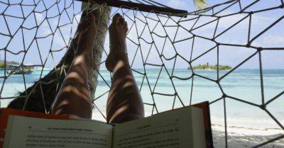 10 Best Summer Books to Read on the Beach (2017) - smartertravel.com