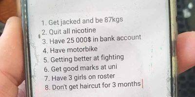 A man picked up a lost phone and found a list of goals on the lock screen that included 'getting jacked' and 'not getting a haircut for 3 months' - insider.com - Australia - county Valley