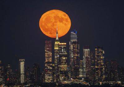 August Supermoon Shines Over The World: Gorgeous Photos - forbes.com - Britain - Usa - county Lake