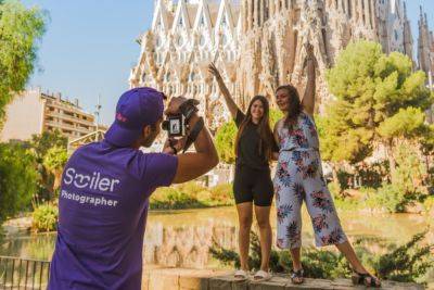 Smiler Raises $8.5 Million to Connect Photographers with Tourists: Startup Funding Roundup - skift.com - city Amsterdam - Brazil - city Rome - county Cloud - city Venture