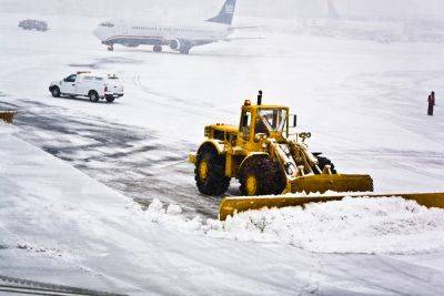 Storm Disrupts Holiday Travel, Forcing More Than 2,000 U.S. Flight Cancellations - skift.com - Usa - city Minneapolis - city Chicago - city Detroit - city Saint Paul