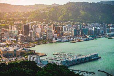 This New Zealand City Is Hiring Americans — and There Are 3,000 Jobs to Choose From - travelandleisure.com - Los Angeles - Australia - New Zealand - Usa - New York - city New York - San Francisco - city Chicago - city Honolulu - Houston