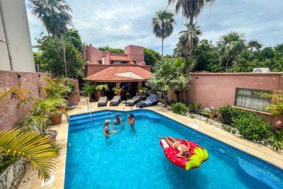 This Epic Mexico Villa Is Steps From the Yal-Ku Lagoon - matadornetwork.com - Mexico