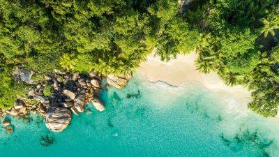 A guide to island-hopping in the Seychelles - nationalgeographic.com - Maldives - India - county Day - Seychelles - Mauritius