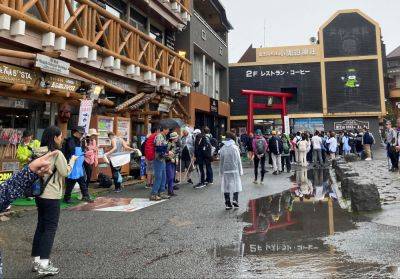 Tourists Are Defiling Japan's Mount Fuji - skift.com - Japan - prefecture Yamanashi