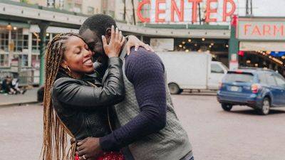 She bought an airplane ticket she thought was a scam. Then her future husband was on board - edition.cnn.com - Britain - Usa - city London - city New York - Washington - state New Jersey - South Korea - Kenya - city Nairobi, Kenya
