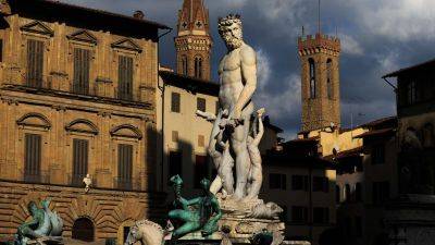 German tourist accused of damaging 16th-century statue in Florence - edition.cnn.com - Germany - Austria - Italy - county Florence