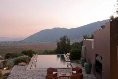 Chile’s Clos Apalta Debuts Luxurious New Wine Country Accommodations - forbes.com - Chile