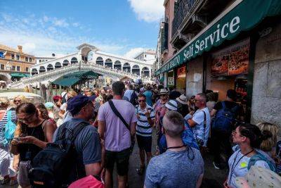 Venice Authorities Say €5 Entry Fee Will Be Introduced In 2024 - forbes.com - city Venice