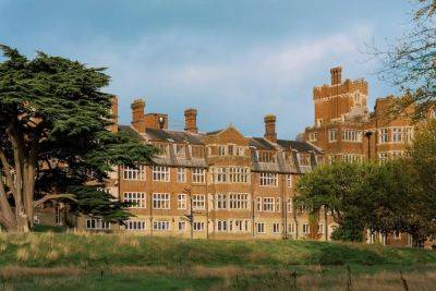 New Countryside Hotel Birch Selsdon, A Peaceful Haven And Rewilding Marvel Near London - forbes.com - Britain - city London