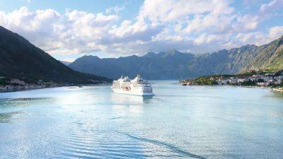 Cruise Deals 2024: The Best of This Year's Wave Season - cntraveler.com - Iceland - Greece - Australia - city Atlanta - city Boston - city Philadelphia - state Alaska - Antarctica - Greenland
