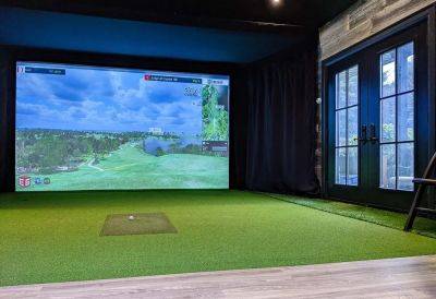 Golfers Play Your Best With A Home Golf Simulator - forbes.com - Mexico - Canada - state Vermont - Scotland