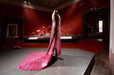 The Legendary Pitti Palace In Florence Offers A New Take On Fashion - forbes.com - Italy - county Florence