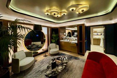 Inside Chase's luxe $3,000 lounge-within-a-lounge at LaGuardia - thepointsguy.com - New York - city New York - county Chase