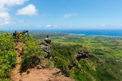 6 Best Places To Visit In Hawaii For An Unforgettable Trip - forbes.com - state Hawaii