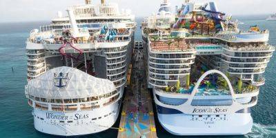 Photos show Royal Caribbean's Icon of the Seas and Wonder of the Seas side-by-side. See how the world's two largest cruise ships compare. - insider.com - Bahamas - Mexico