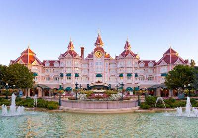 THE FIRST EVER FIVE-STAR HOTEL DEDICATED TO IMMERSIVE DISNEY ROYAL STORIES OPENS - breakingtravelnews.com - France