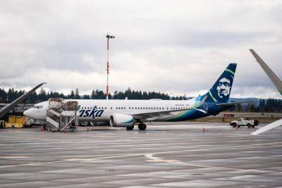 Investigators search for missing door plug from Alaska Airlines 737 MAX accident - thepointsguy.com - city Portland - state Alaska - county Cedar