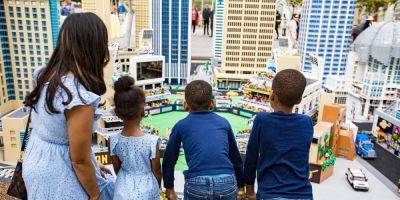 As a single mom, finances can be tight. Taking my son to Legoland was a good way to teach him about money. - insider.com - state California - county San Diego - state Oregon