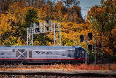 Amtrak Is Having a 25% Off Sale on Fall Travel — When to Book - travelandleisure.com - New York - city Boston - Washington - Philadelphia - city Chicago - county York - city Providence