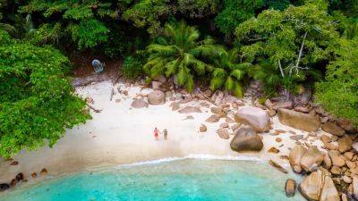 The Top 10 Beaches In The World—According To A 2024 Tripadvisor Report - forbes.com - Spain - Italy - state Florida - Aruba - Cuba - state Kansas - county Maui - Seychelles - city Praia