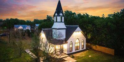 A 125-year-old church sat dilapidated for decades in a small Texas town, but now it's a cozy rental with a loft and original features. Take a look inside. - insider.com - state Texas